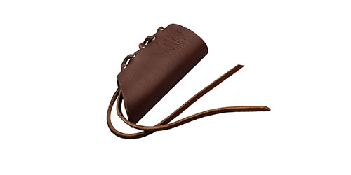 Proteggi il collo della tua ascia WOOX FORTE con un collare in pelle italiana premium, resistente e leggero, per una durata ottimale e un perfetto bilanciamento.